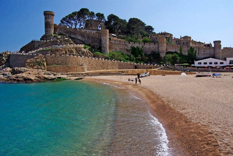 Tossa beach center beach close to the hotel