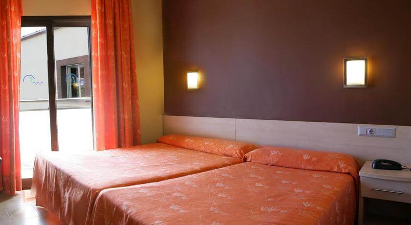 Standard Room 2 Standard Room 2 Tossa Beach Center